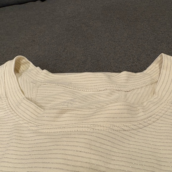 Athleta Momentum Long Sleeve size L - Picture 2 of 2